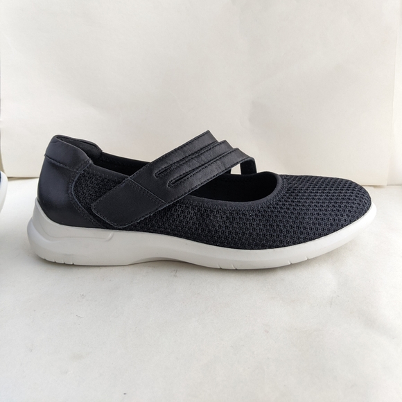 Aravon PC Mary Jane Black Knit Shoe Size 9 - Picture 2 of 9